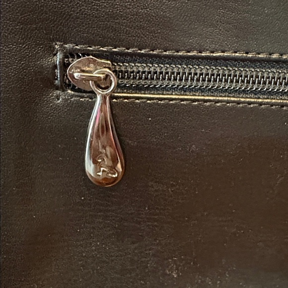 Gogo vegan Leather satchel shoulder bag black gunmetal hardware retro 3 Comp - Picture 8 of 17